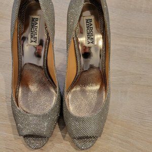 BADGLEY MISCHKA Crystal 4" Peep-toe Pumps